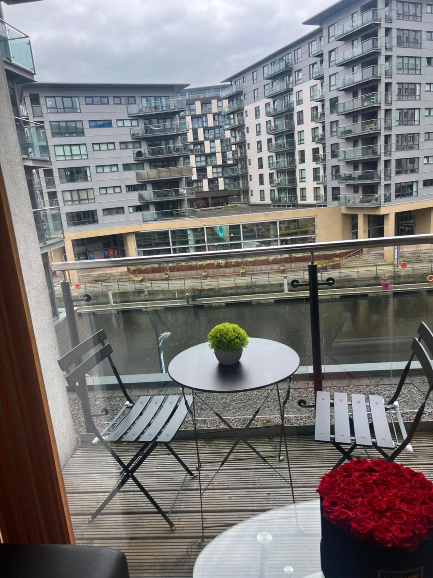 Clarance Docks Apartment ลีดส์ ภายนอก รูปภาพ